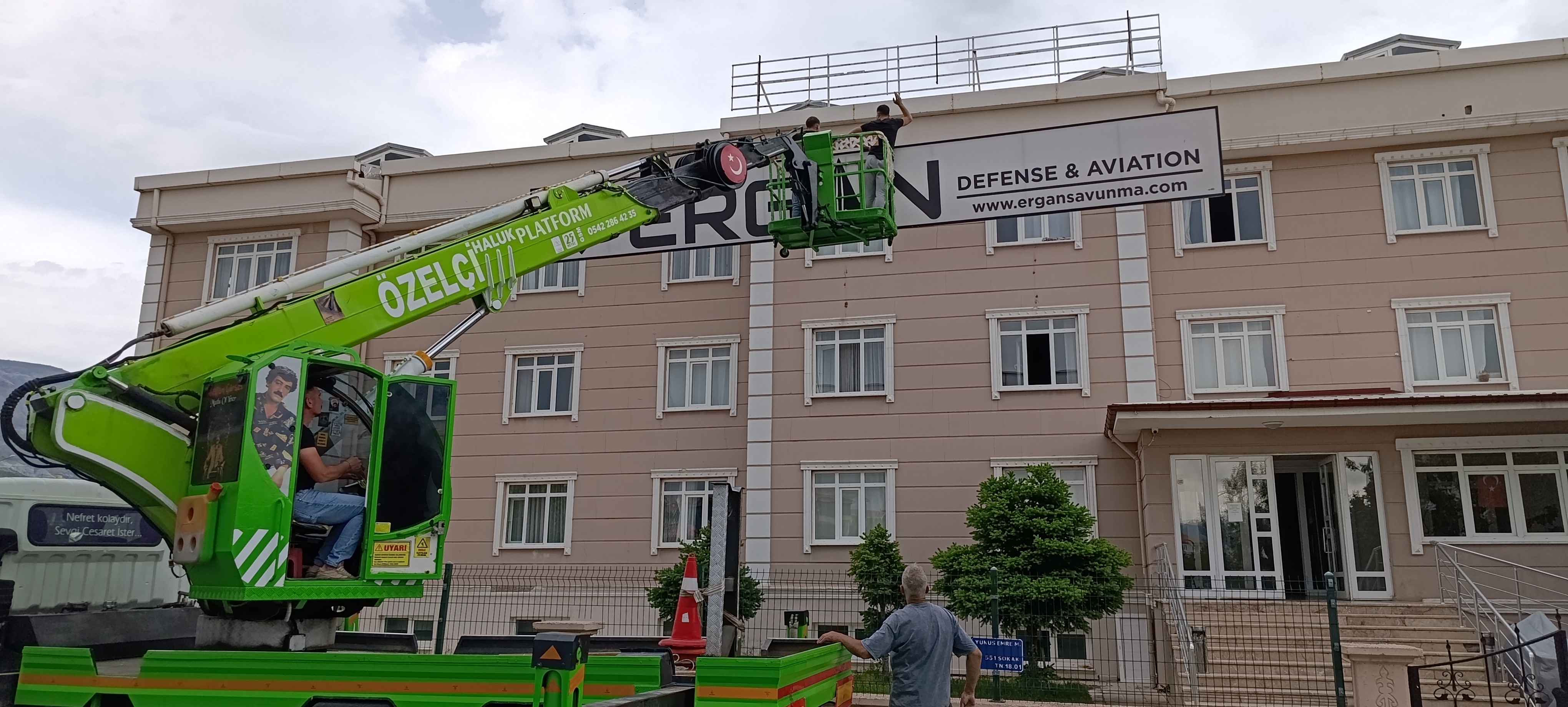 Reklam tabela montajı referans çalışması